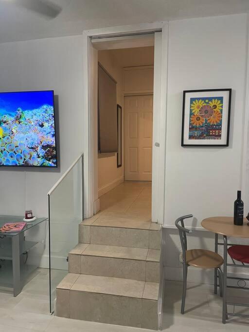 Appartamento Comfortable Modern Apartment- Location. Miami