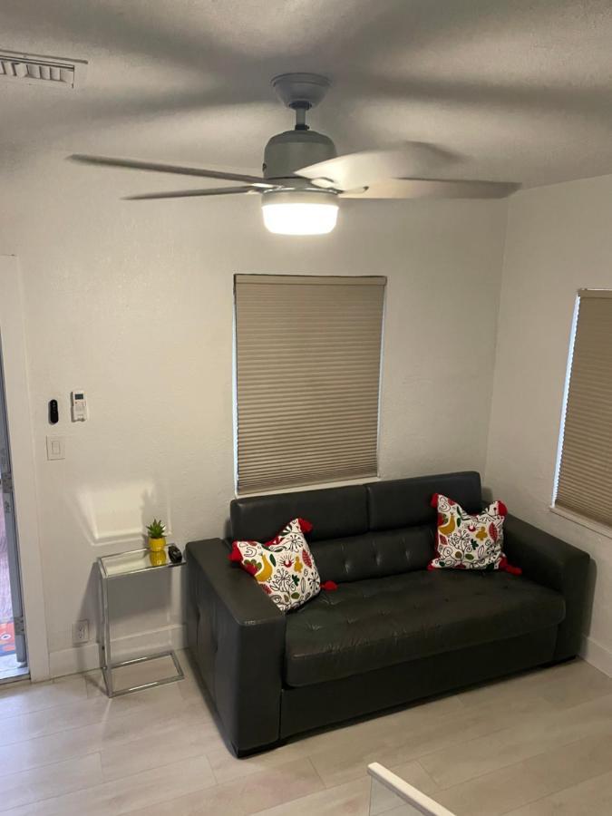 Appartamento Comfortable Modern Apartment- Location. *